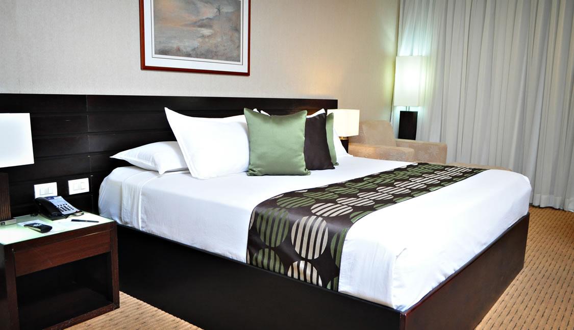 Eurobuilding Express Maiquetia Hotell Eksteriør bilde A bed runner